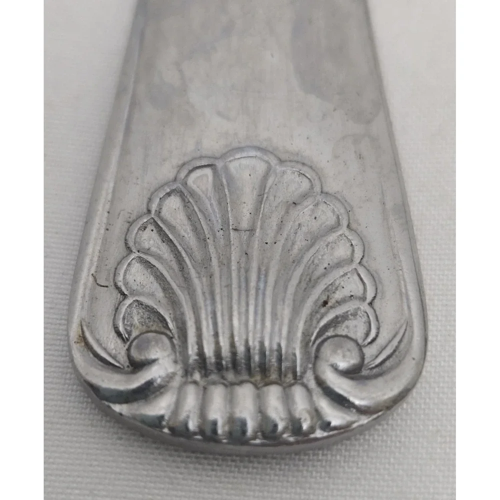 Unknown Brand Vtg Shell Set‎ of 1 Dinner/3 Salad Forks Stainless Steel Flatware